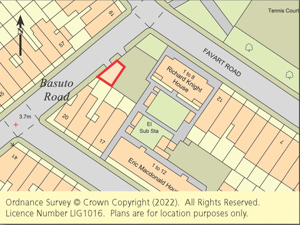 Lot: 25 - DETACHED COMMERCIAL PREMISES WITH POTENTIAL -
